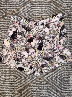 re:named Pink Floral Black Cat High-Waist Shorts Sz L